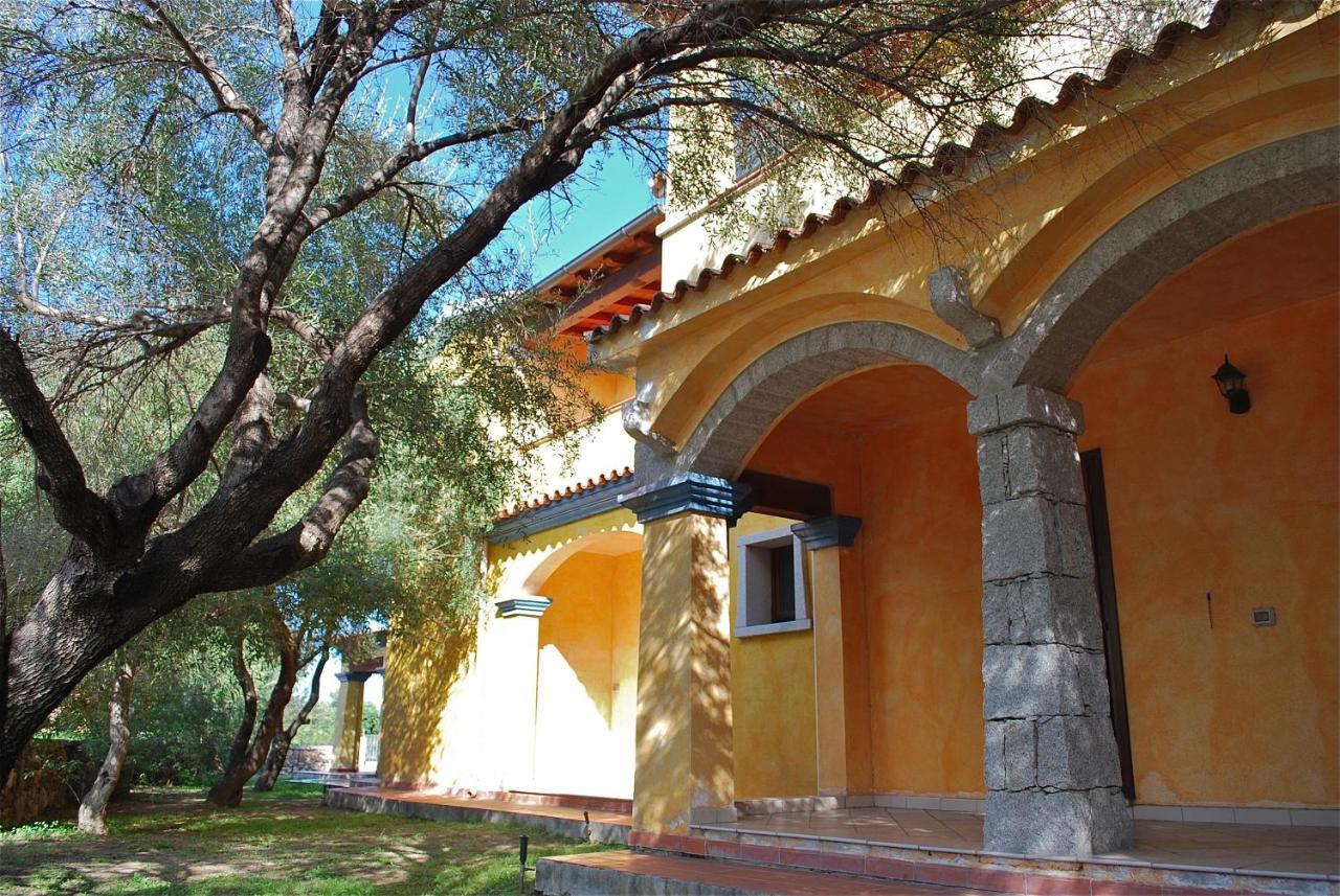 Residence Oasi E Oasi Blu San Teodoro  Exterior foto